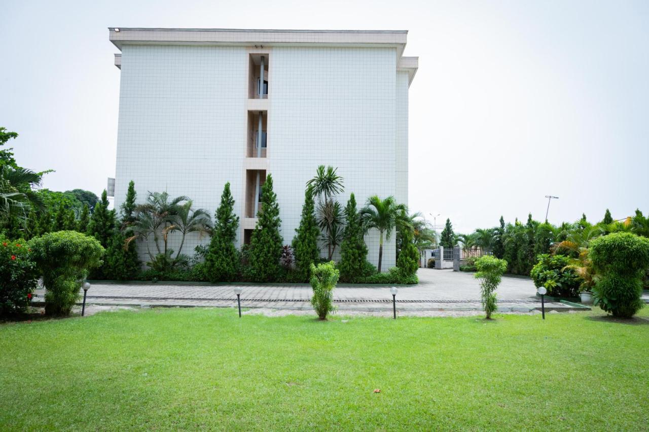 Hotel Hibiscus Blvd Triomphal Libreville Luaran gambar
